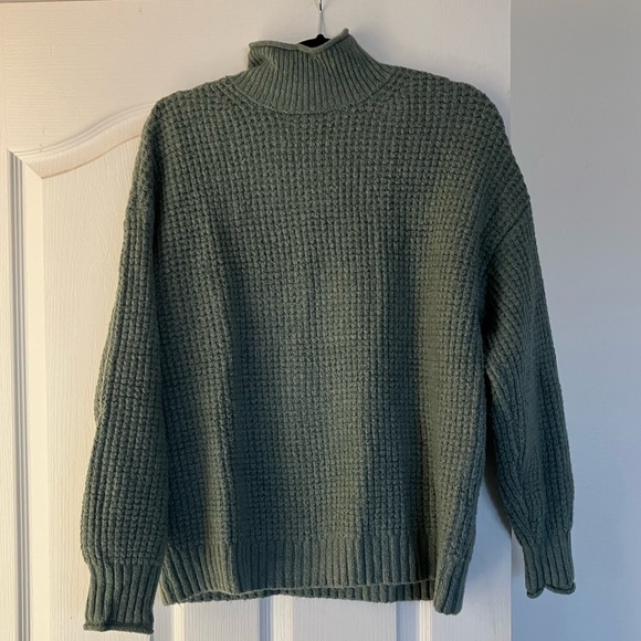 American Eagle Oversized Balloon-Sleeve Mockneck Sweater S Green - Picture 3 of 3